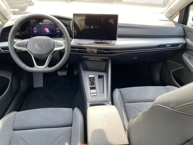 Volkswagen Golf DSG Life Variant