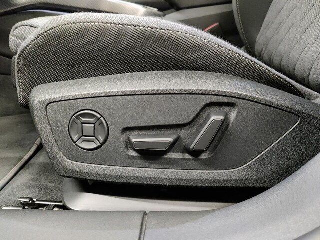 Audi A6 Avant Quattro S-Tronic