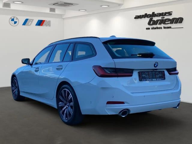 BMW 330 330i Touring xDrive