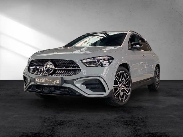 Mercedes-Benz GLA 180 AMG Line