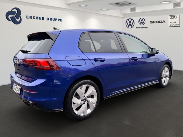 Volkswagen Golf 1.5 eTSI DSG Golf VIII R-Line