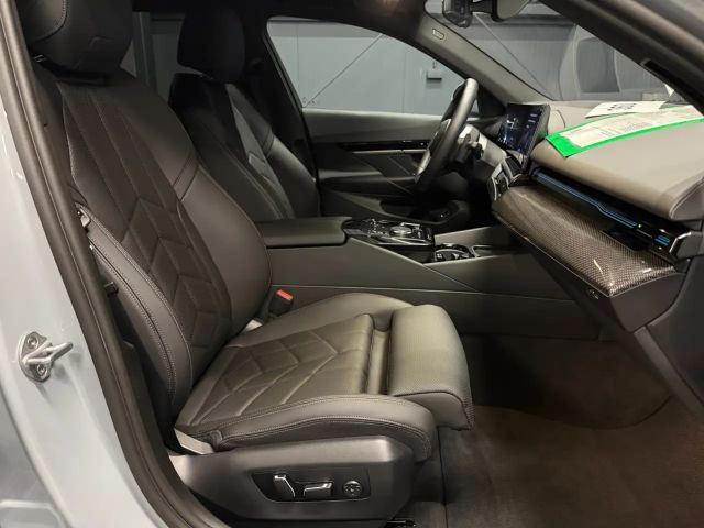 BMW 520 520d M-Sport Touring xDrive