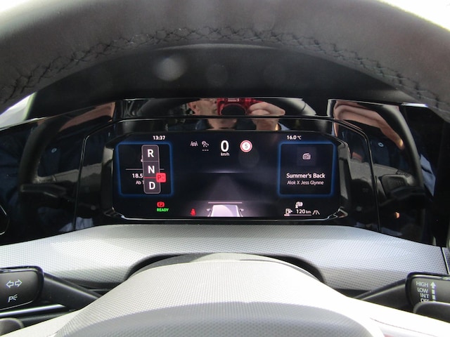 Volkswagen Golf 1.5 TSI DSG