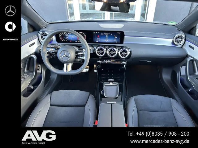 Mercedes-Benz CLA 200 AMG Line Shooting Brake