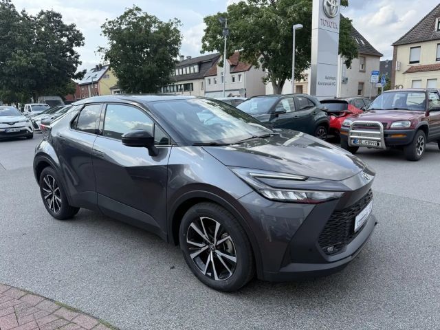 Toyota C-HR Hybride Team D
