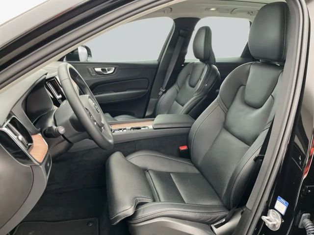 Volvo XC60 Dark Plus