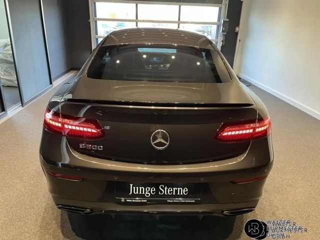 Mercedes-Benz E 300 AMG Line Coupé