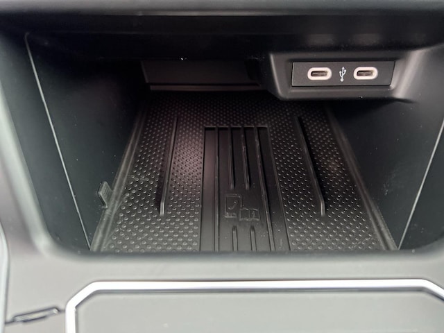 Volkswagen Polo 1.0 TSI DSG R-Line