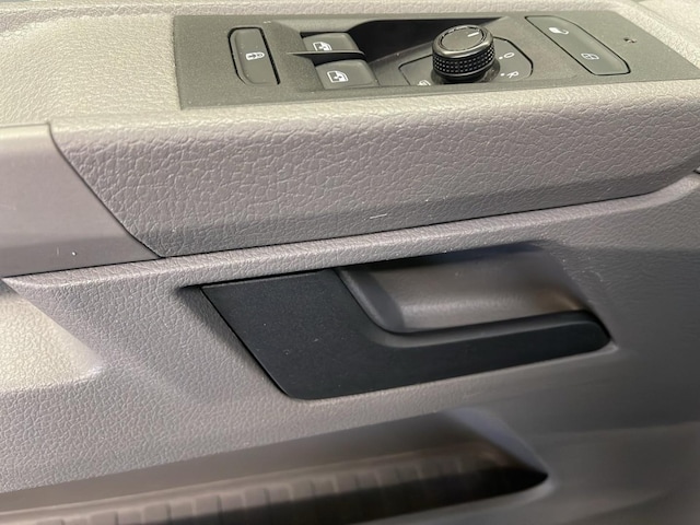 Volkswagen Caravelle 2.0 TDI Comfortline T6