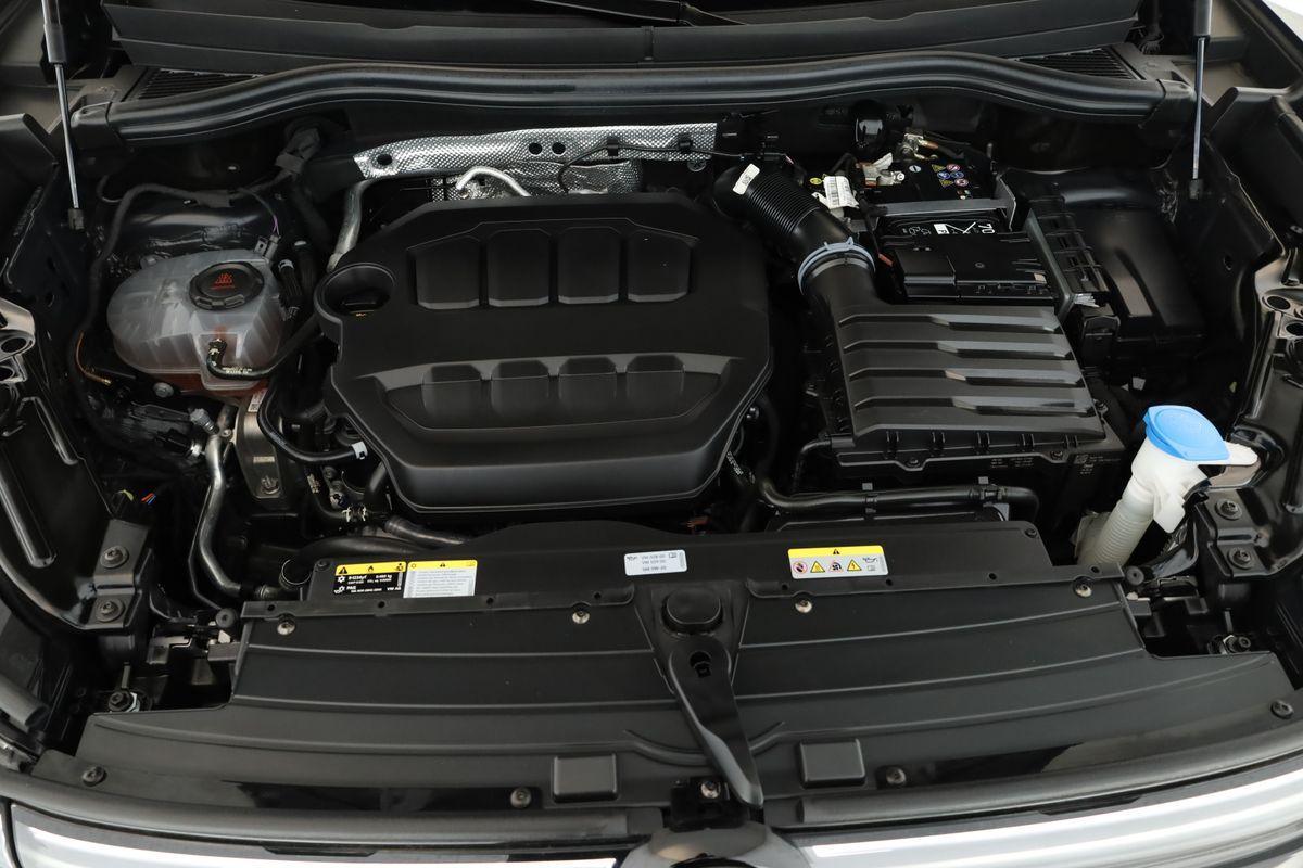 Volkswagen Tiguan 2.0 TSI DSG IQ.Drive R-Line
