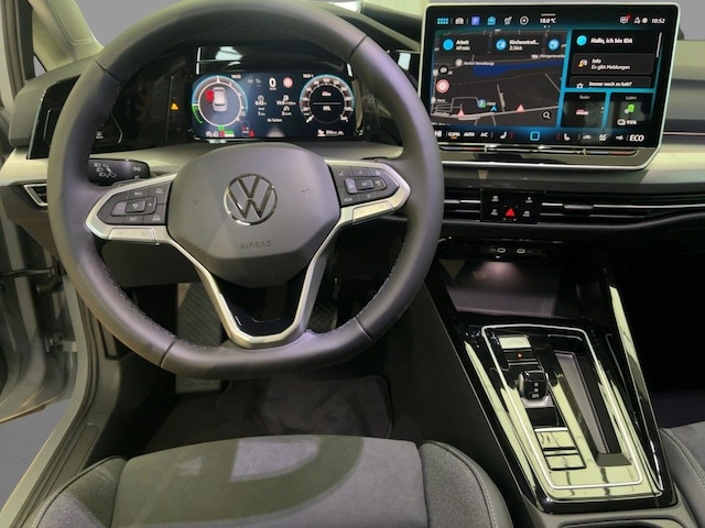 Volkswagen Golf DSG Style eHybrid