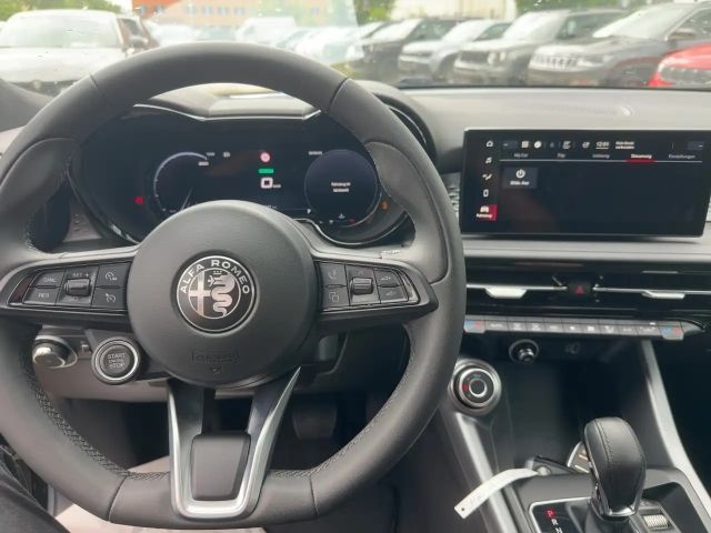 Alfa Romeo Tonale Super