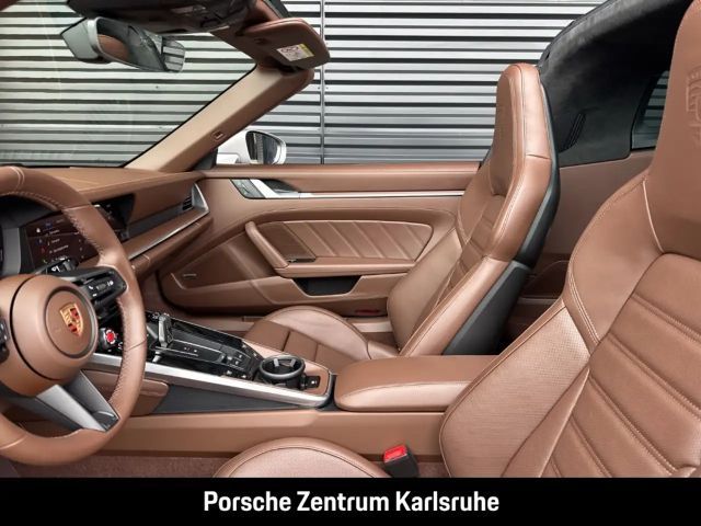 Porsche 992 4 Coupé GTS Targa