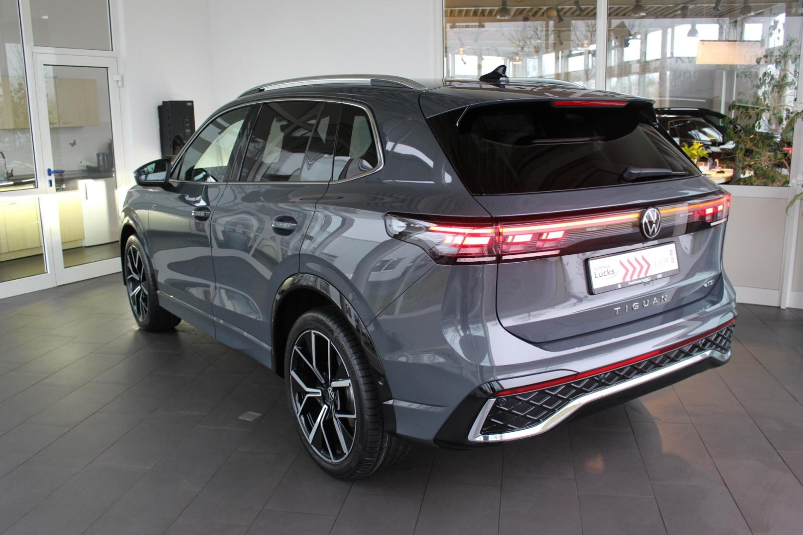 Volkswagen Tiguan IQ.Drive R-Line Sound