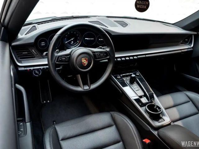 Porsche 992 Carrera Coupé