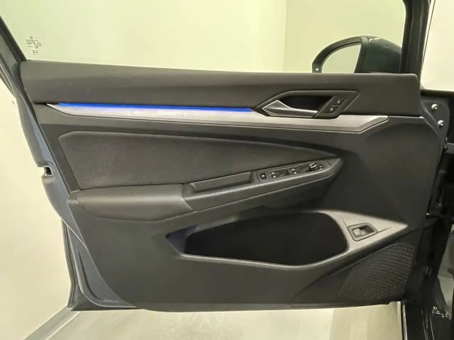 Volkswagen Golf 1.5 eTSI Life