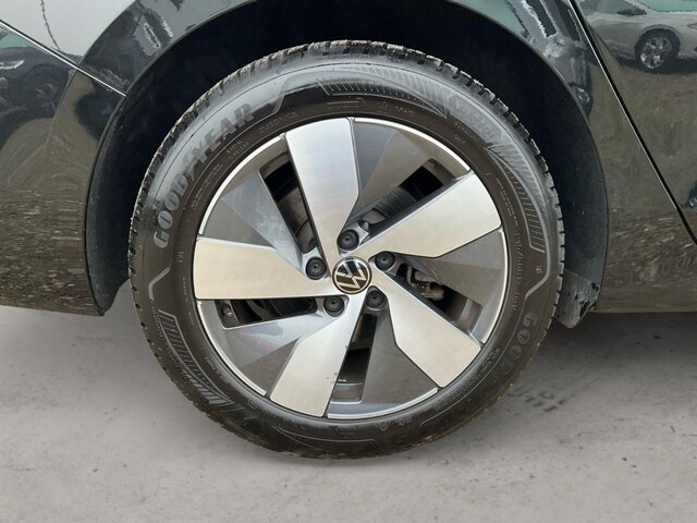 Volkswagen Passat 1.5 eTSI Business DSG