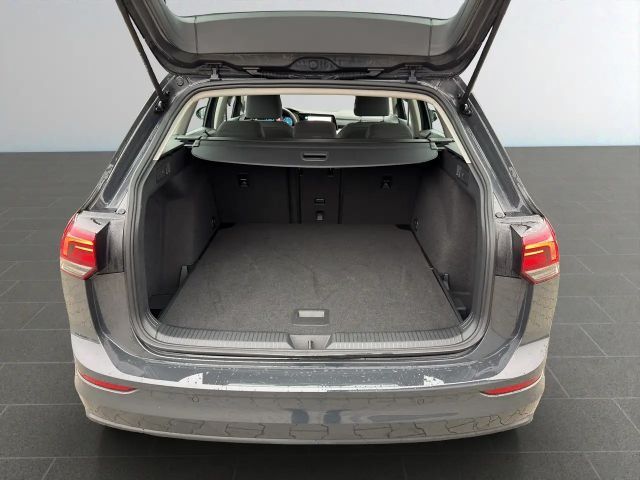 Volkswagen Golf 1.0 TSI Life Variant