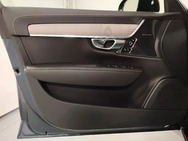 Volvo S90 AWD Dark Plus Recharge T8