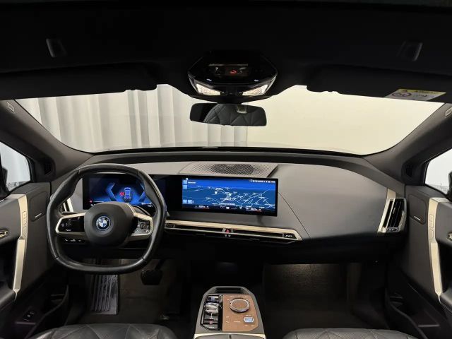 BMW iX xDrive50