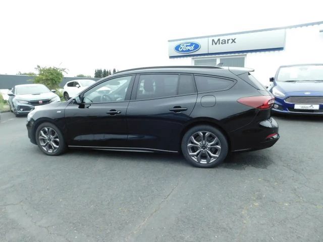 Ford Focus ST Line Wagon
