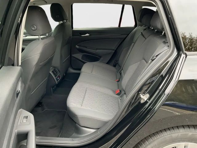 Volkswagen Golf 1.5 TSI Life Variant