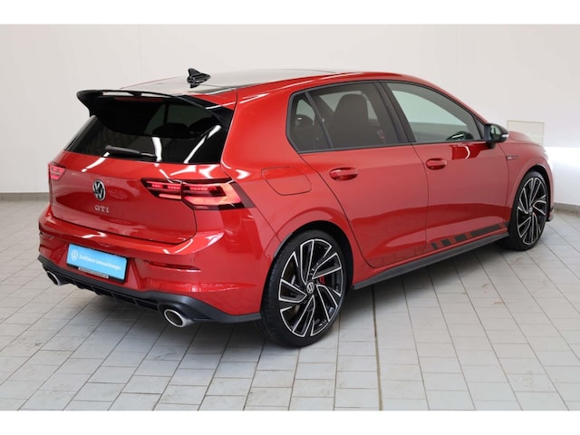 Volkswagen Golf 2.0 TSI