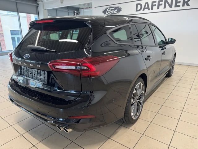 Ford Focus ST Line Wagon