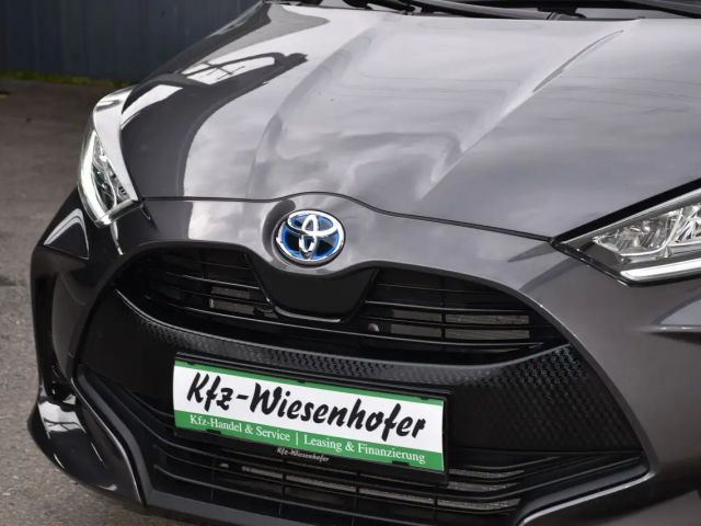 Toyota Yaris 1.5 Dual-VVT-iE (Hybrid)