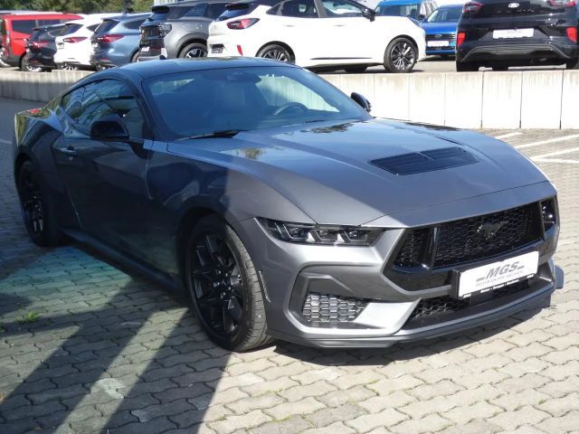 Ford Mustang Fastback GT 5.0 V8