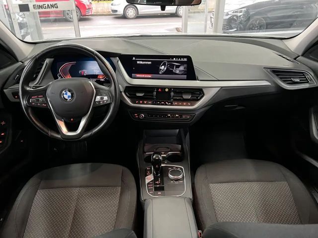 BMW 116 116d Advantage pakket Sedan