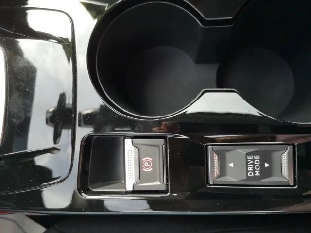 Peugeot E-2008 Allure Pack