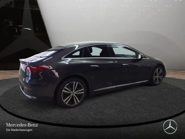 Mercedes-Benz EQE 300 Sedan