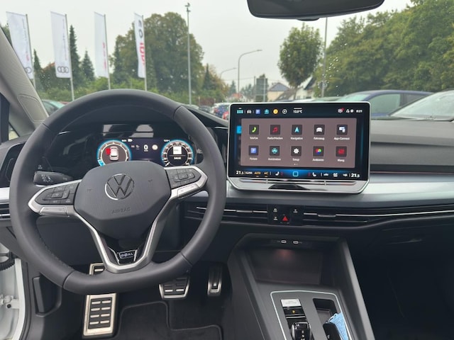 Volkswagen Golf Info Paket ,, Discover,,RFK,Panorama Dach,GJR,LM-Felgen,App Connect, uvm