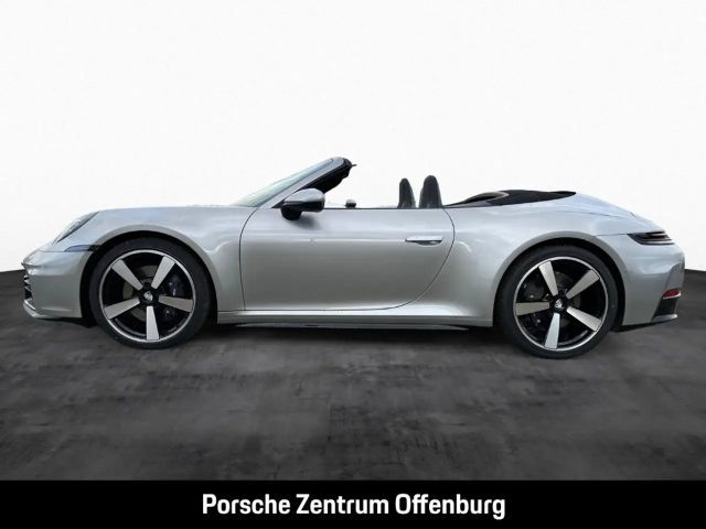 Porsche 992 Cabrio Carrera