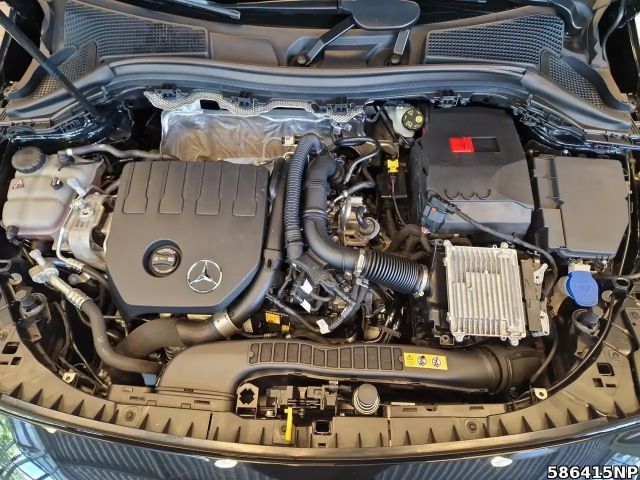 Mercedes-Benz B 180 AMG Line