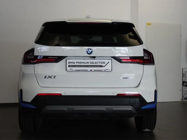 BMW iX1 xDrive30