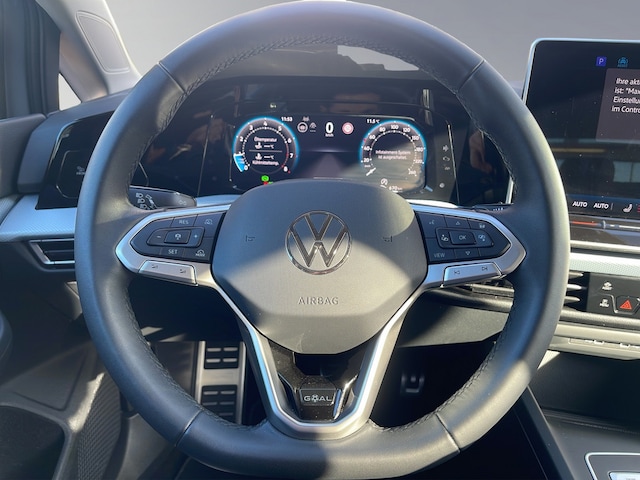 Volkswagen Golf 1.5 eTSI DSG Golf VIII