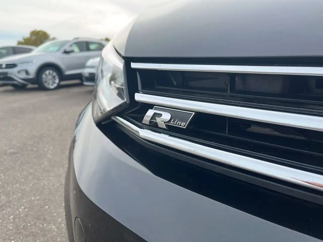 Volkswagen Touran 1.5 TSI DSG R-Line