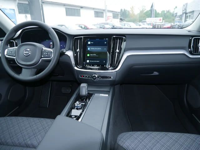 Volvo V60 Core