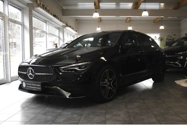 Mercedes-Benz CLA 200 AMG Line