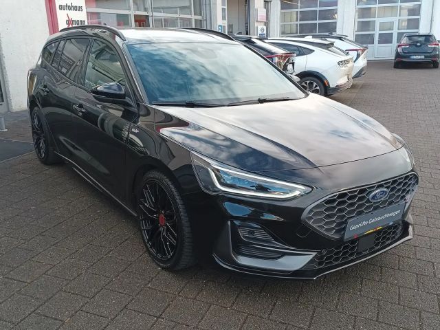 Ford Focus ST Line Wagon