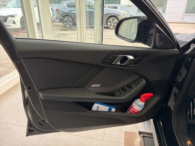 BMW M140i Sedan xDrive