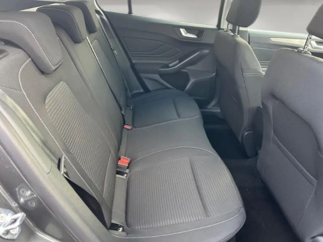 Ford Focus EcoBoost Titanium