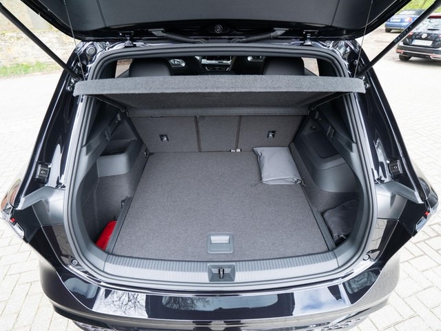 Volkswagen Tiguan Tiguan R-Line eTSI DSG Black-Style AHK