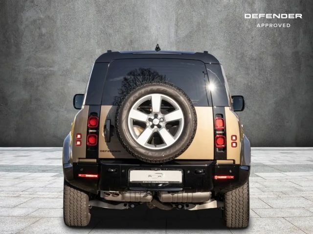 Land Rover Defender 110 D250 Dynamic SE