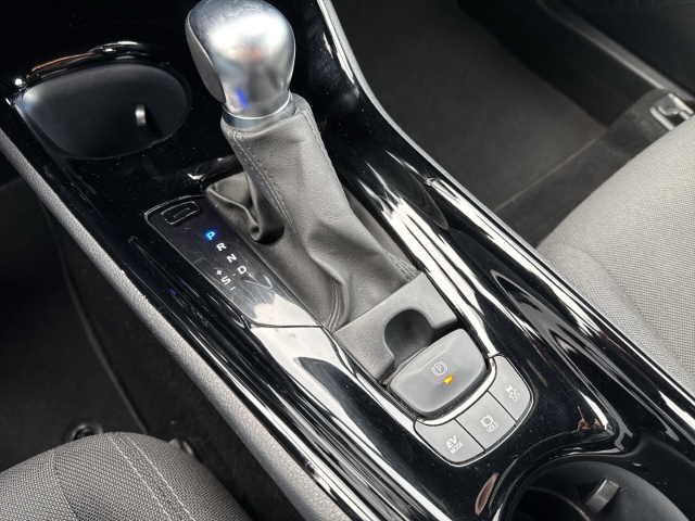 Toyota C-HR 5-deurs Team D