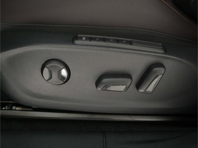 Cupra Terramar 1.5 e-Hybrid VZ