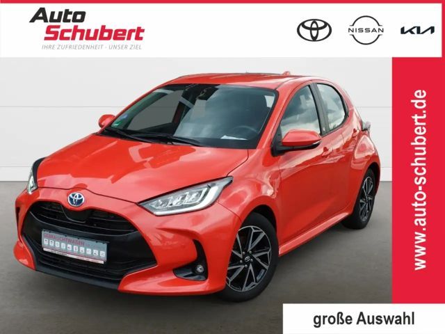 Toyota Yaris Hybride Team D