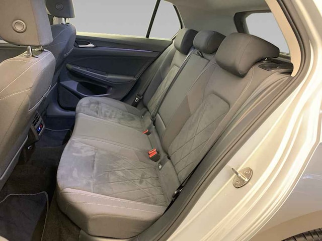 Volkswagen Golf 1.5 eTSI DSG Golf VIII Style